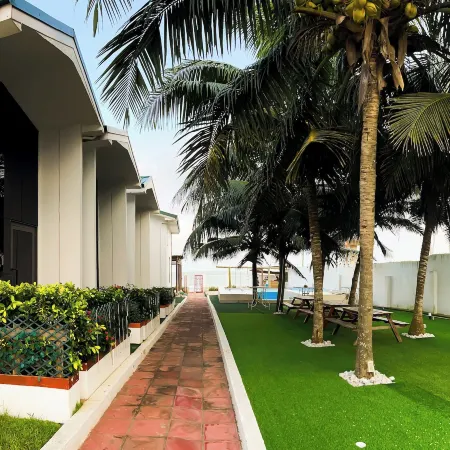 The Seaside Club Ghana