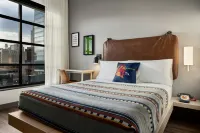 Moxy Omaha Downtown - Bãi đậu xe