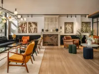 Marty Hotel Bordeaux - Tapestry Collection by Hilton - شرفة