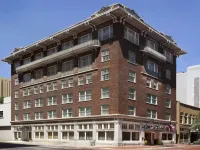 The Ashton Hotel | Downtown Fort Worth, TX Hotel Отели рядом с достопримечательностью «Коллекция Западного Искусства Сид Ричардсон»