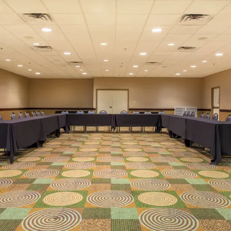 Holiday Inn BLOOMINGTON-UNIVERSITY AREA by IHG