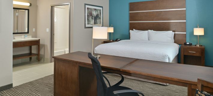 Hampton Inn & Suites des Moines Downtown Hotels in Des Moines