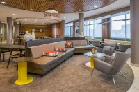 SpringHill Suites Huntsville Downtown - parking