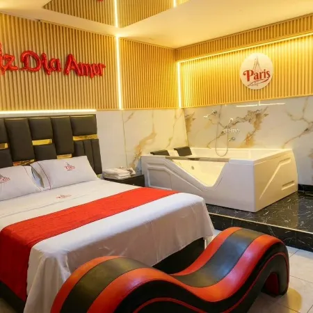 HOSTAL PARIS 4