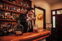 Franklin Manor - bar