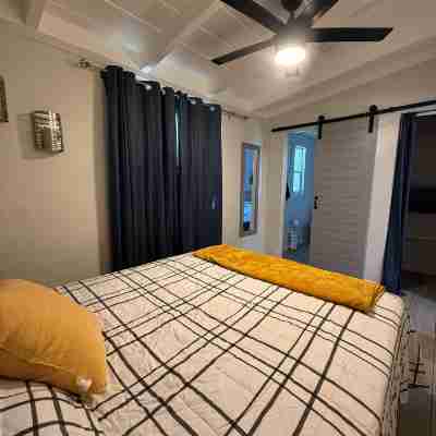 Relaxing 1 bedroom apartment Sleeps 4 in Tucson Rooms