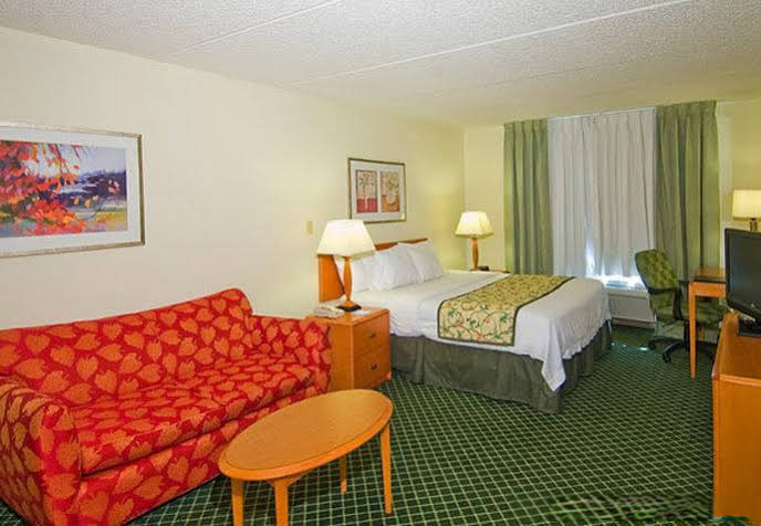 Red Roof Inn & Suites Vicksburg