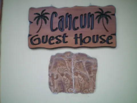 Cancun Guest House 3 Near Ado Bus Terminal and 25 Min from/to Airport by Shuttle