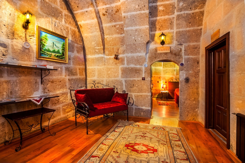 Cappadocia Antique Gelveri Cave Hotel