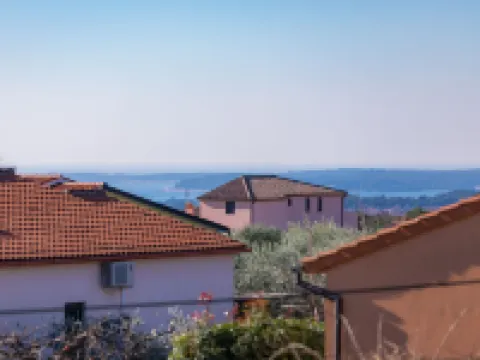 Laura Hotels in Galizana
