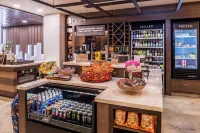 Hilton Garden Inn Bend - bar
