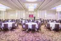 Hotel Chateauneuf Gatineau-Ottawa Hotels in Gatineau