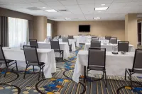 Holiday Inn Express & Suites West Monroe