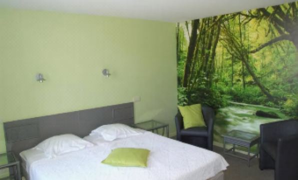 Well'in Hotel - Housity