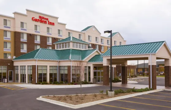 內珀維爾/沃倫維爾希爾頓花園酒店