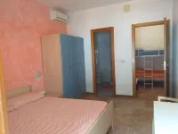 Quadruple Room in Pineto - Just a Few Meters from the Sea. Pineto Atri附近的飯店