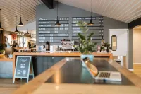 LOGE Camps Bend Hotels in Sunriver
