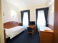 Hotel Laura Hotels near Nomentano