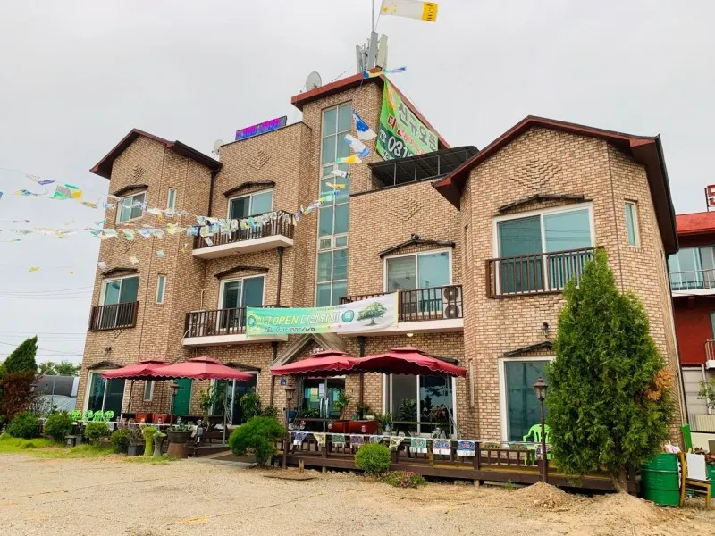 Hwaseong  D And Y Tourist Pension - Incheon