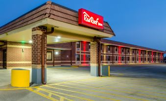 Red Roof Inn & Conference Center Wichita Airport