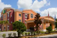 Holiday Inn Express & Suites Brooksville-I-75 Các khách sạn ở Bushnell