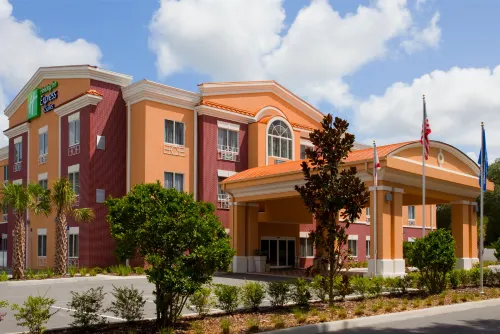 Holiday Inn Express & Suites BROOKSVILLE-I-75 by IHG