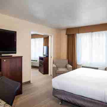 Hampton Inn Pullman Rooms