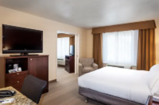 普爾曼希爾頓歡朋酒店