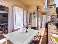 Ramon Muntaner Hotels near Torre de Montgo