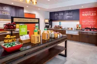 Hampton Inn & Suites Indio Hotels in Indio