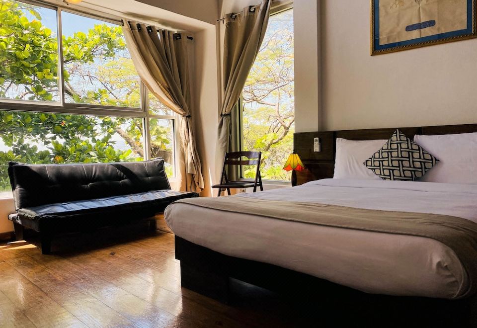 La Reserve Hotel - Housity