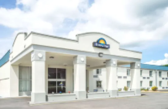 Days Inn by Wyndham Roanoke/Hollins Near I-81