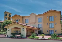 La Quinta Inn by Wyndham San Diego Chula Vista Hotel berhampiran DeVore Stadium