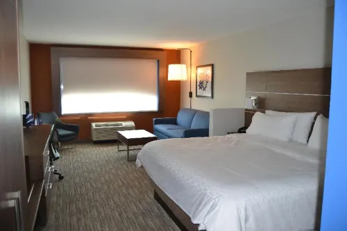 Holiday Inn Express Goodlettsville-Nashville Area Hotels in White House