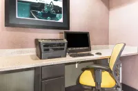 Days Inn & Suites by Wyndham Union City