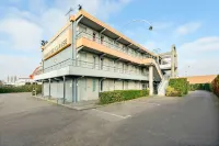 Premiere Classe Tours Nord Các khách sạn gần La Grange de Meslay