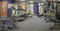 De Vere Latimer Estate - gimnasio