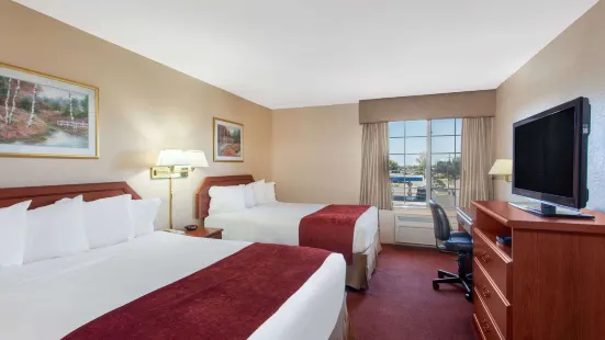 Ramada by Wyndham Fresno Northwest