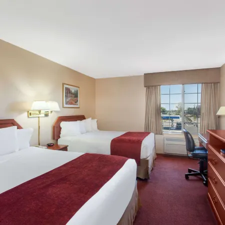 Ramada by Wyndham Fresno Northwest