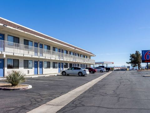 Motel 6 Mojave, CA