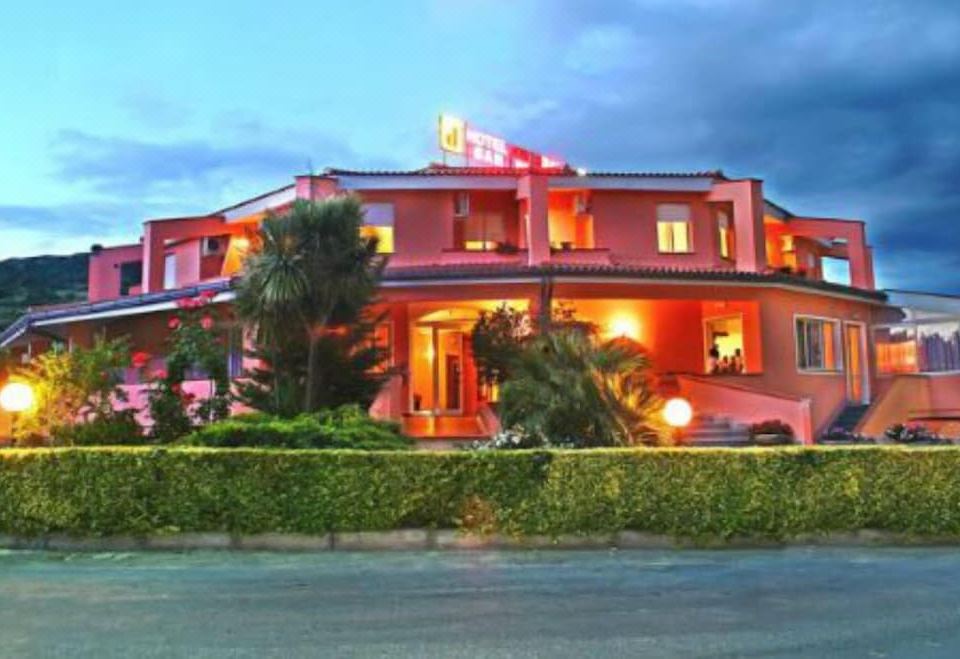 hotel overview picture