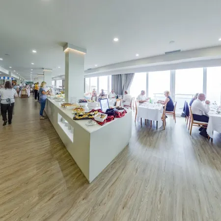 Hotel Orca Praia