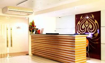 Metro Hotel & Spa