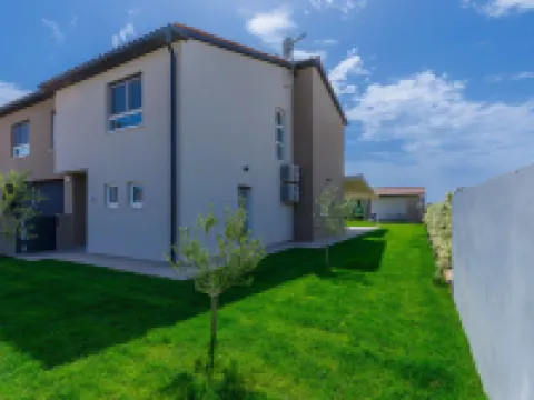 Villa Lea Hotels in Sisan