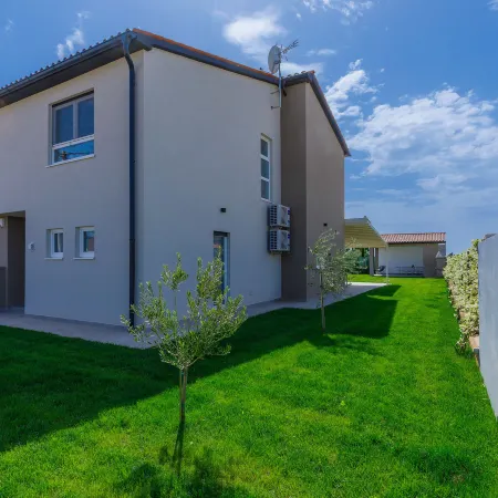 Villa Lea Отели в г. Шишан