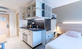 Kyriad Residence Cabries - Plan de Campagne