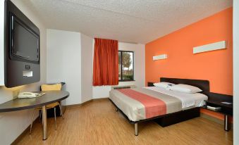 Motel 6 Plano, TX - West - Frisco