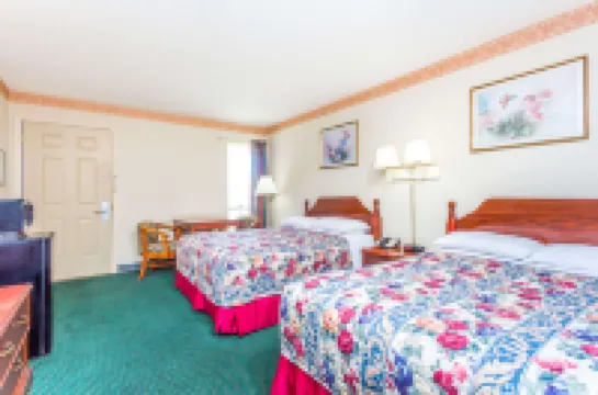 데이즈 인 바이 윈덤 코르넬리아