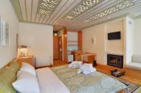 Dilofo Hotel Luxury Suites