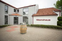 Weinbek Hotels near Kunstwerk Carlshutte